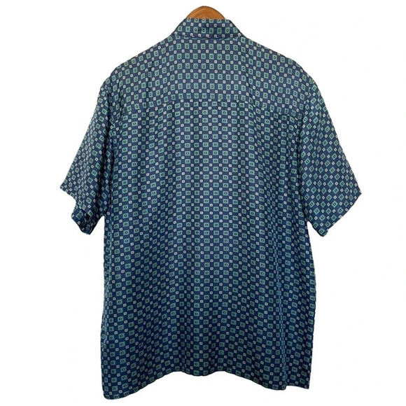 Sandwash 100% silk Short Sleeve Button Down Shirt Size Large - Picture 2 of 5